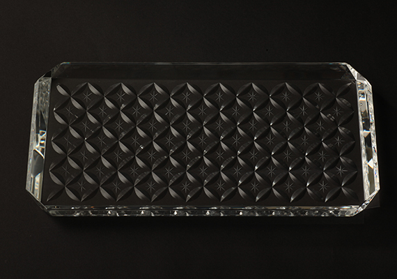 [ size: 15*135*80, 15*180*90, 15*240*120 | material: Optical glass | brand: HIROTA glass ]<br>Photographed by Tomoharu NISHIMURA