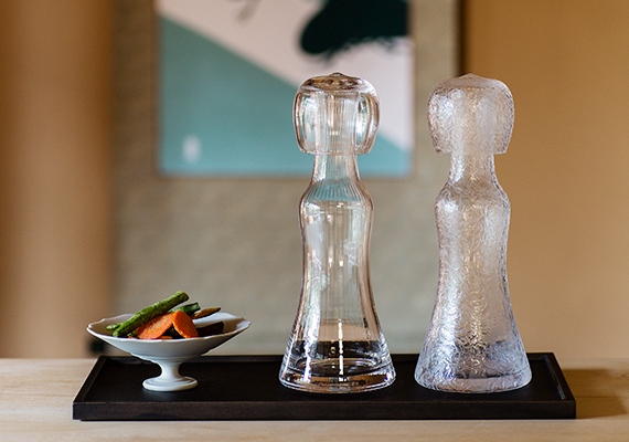 [ material: glass | Cliant: HIROTA glass | Project: NEW DENSAN ]<br>Photographed by Tomoharu NISHIMURA