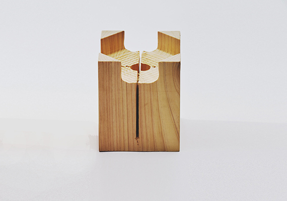 [ size:1020*1020*30 | material: wood |Planing,Design, Photographed by Kenichiro OOMORI]