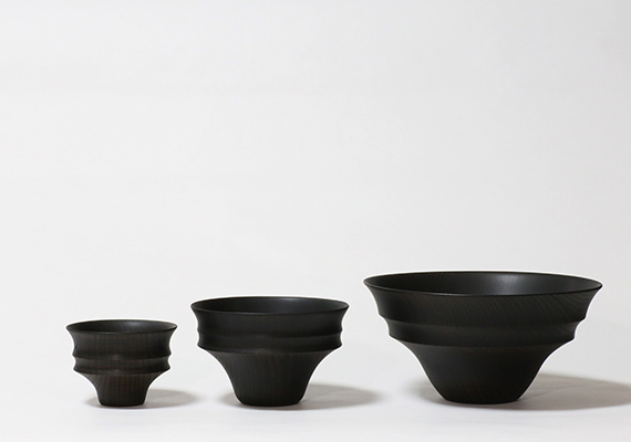 [ size:1020*1020*30 | material: wood, |Planing,Design, Photographed by Kenichiro OOMORI]